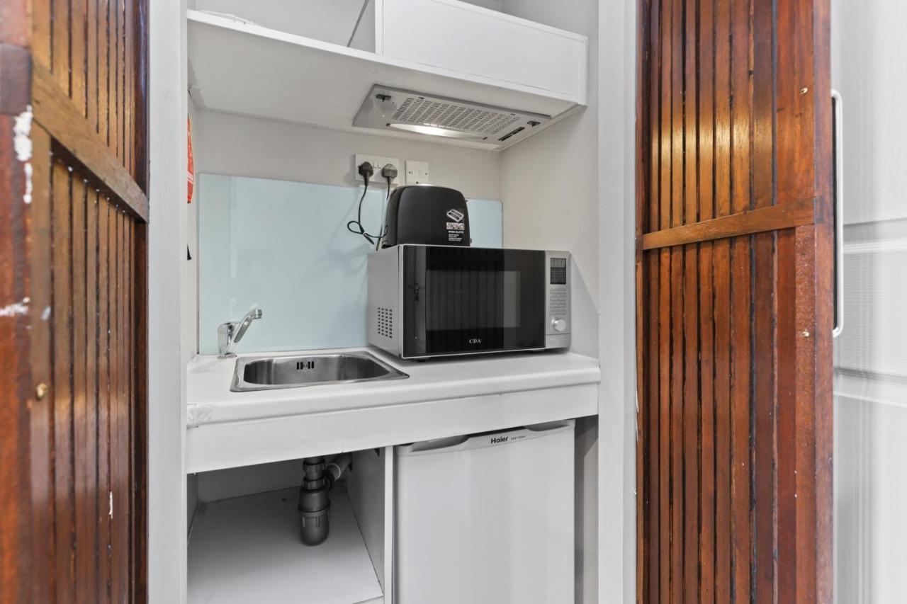 Self-Contained Studio Londres Extérieur photo